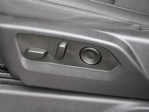 Used 2024 GMC Sierra 1500 Elevation image 20