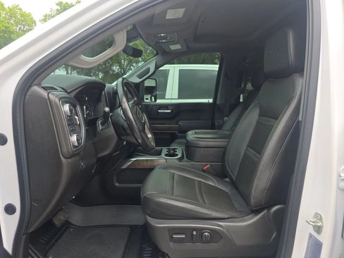 Used 2022 GMC Sierra 3500 Denali w/ Denali Ultimate Package AWD/4WD image 6