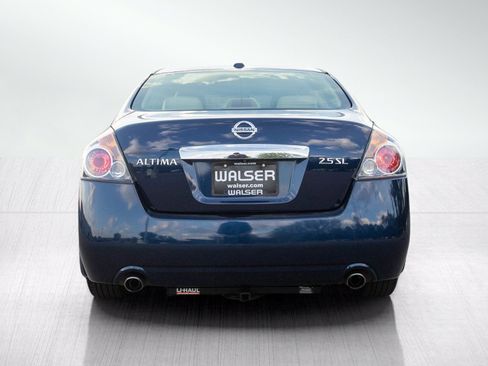 Used 2011 Nissan Altima 2.5 SL w/ 2.5SL Pkg FWD image 4
