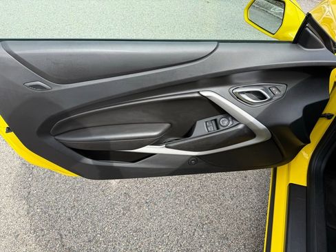 Used 2018 Chevrolet Camaro LT w/ RS Package image 11