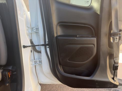Used 2017 Chevrolet Colorado W/T w/ WT Convenience Package RWD image 21