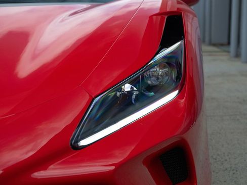 Used 2022 Ferrari F8 Tributo image 11