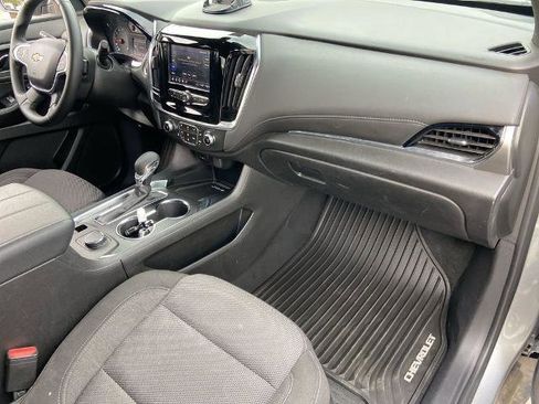 Certified 2023 Chevrolet Traverse LT image 24
