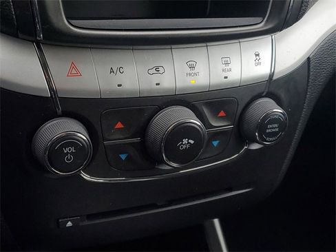 Used 2019 Dodge Journey SE w/ Connectivity Group image 28