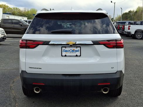 Certified 2023 Chevrolet Traverse LT FWD image 6