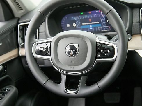 New 2026 Volvo XC90 B6 Plus w/ Protection Package Premier image 29