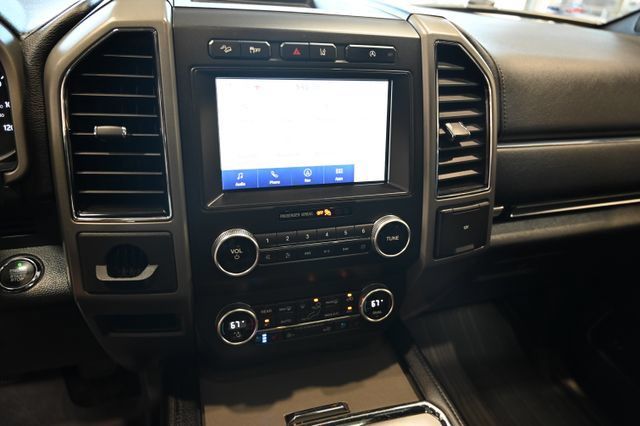 Used 2020 Ford Expedition XLT w/ Equipment Group 202A AWD/4WD image 15