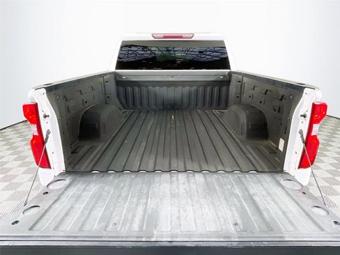 Used 2020 Chevrolet Silverado 1500 LT Trail Boss image 27