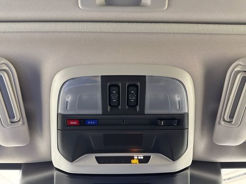 Certified 2025 Subaru Crosstrek 2.0i Premium image 20