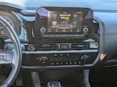 Certified 2023 Nissan Pathfinder SV image 12