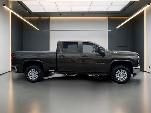 Certified 2023 Chevrolet Silverado 2500 LT w/ All Star Edition AWD/4WD image 6