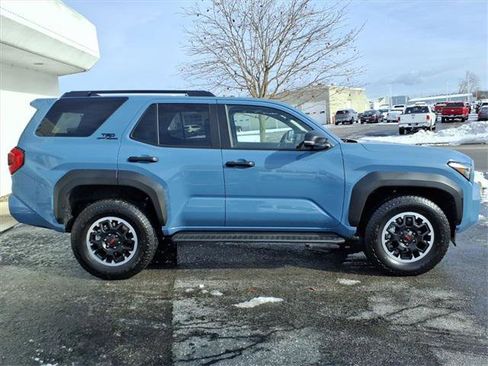 Certified 2025 Toyota 4Runner TRD Off-Road Premium image 24