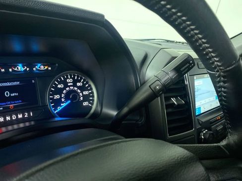 Used 2017 Ford F150 XLT w/ Equipment Group 301A Mid image 18