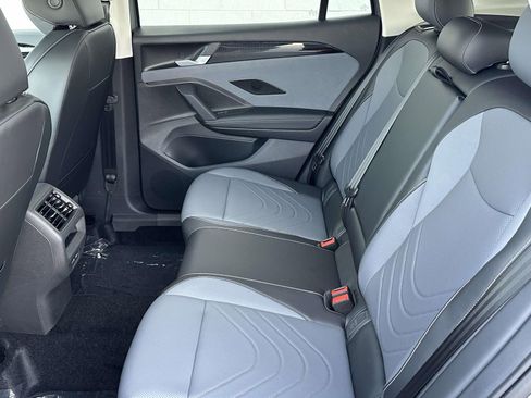 New 2026 Volkswagen Tiguan SE image 13