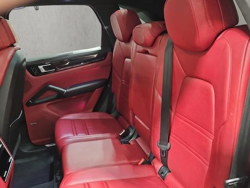 Used 2019 Porsche Cayenne AWD/4WD image 22