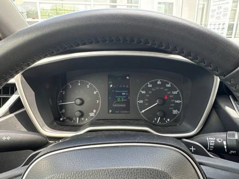 Used 2025 Toyota Corolla SE FWD image 13