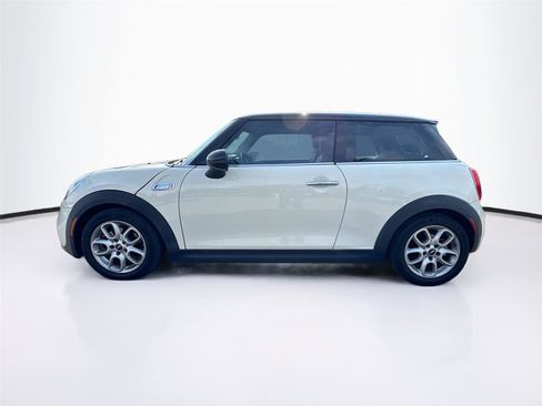 Used 2017 MINI Cooper S image 4