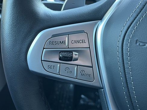 Used 2023 BMW X7 xDrive40i w/ Executive Package image 12