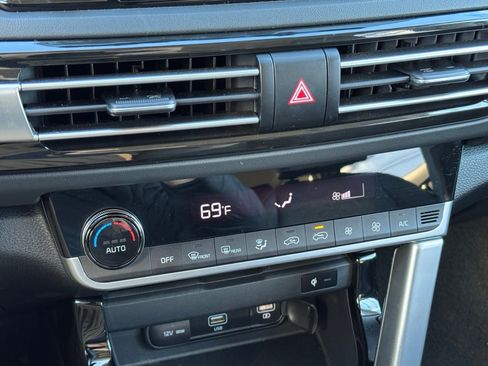 Used 2023 Kia Seltos SX w/ SX Sunroof Package image 25