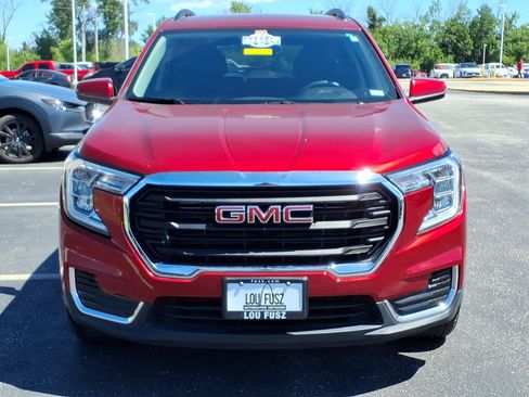 Used 2023 GMC Terrain SLE w/ Driver Convenience Package FWD image 32