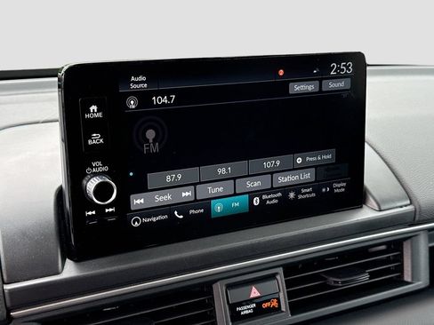 Used 2024 Honda Pilot Touring image 17