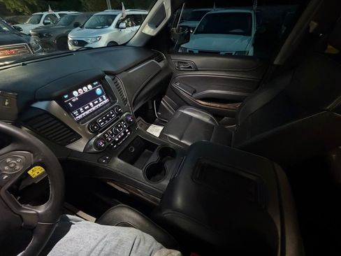 Used 2018 Chevrolet Tahoe LT AWD/4WD image 17