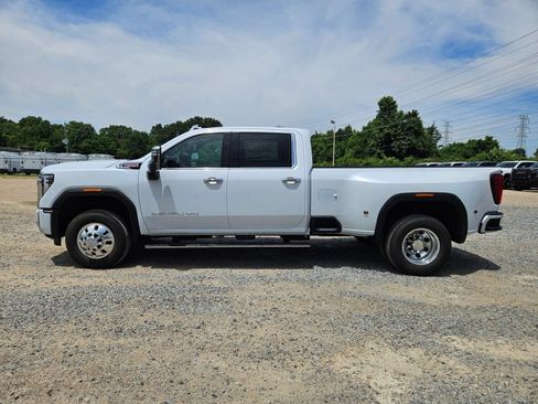 New 2026 GMC Sierra 3500 Denali w/ Denali Reserve Package AWD/4WD image 2