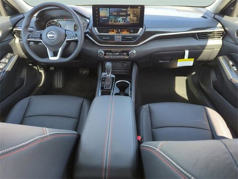 New 2025 Nissan Altima 2.5 SR w/ SR Premium Package image 19