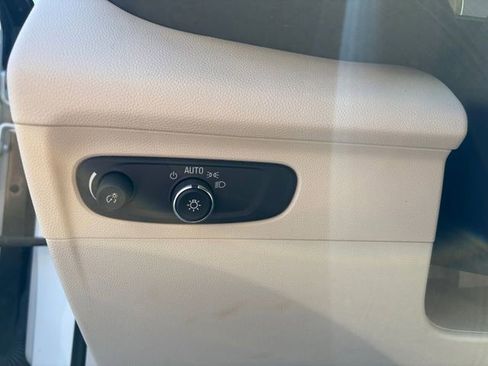 Used 2023 Buick Envision Essence AWD/4WD image 20
