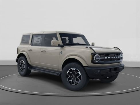 New 2025 Ford Bronco Outer Banks image 7