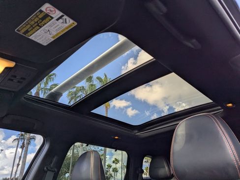 Used 2022 Mitsubishi Outlander SEL image 23