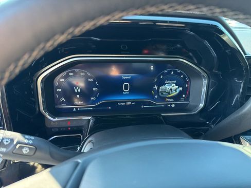 Used 2024 Chevrolet Silverado 3500 High Country w/ High Country Premium Package image 14