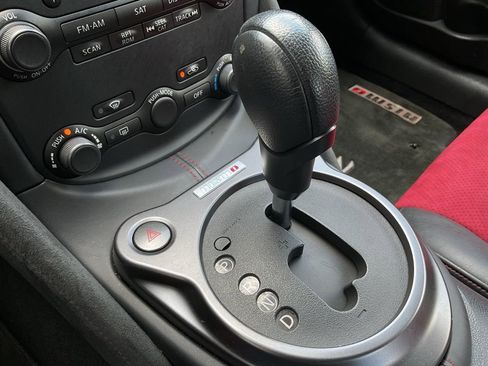 Used 2016 Nissan 370Z NISMO image 36