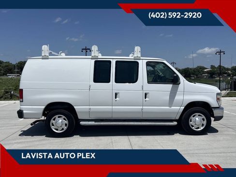 Used 2014 Ford E-250 and Econoline 250 w/ Power Group RWD image 1