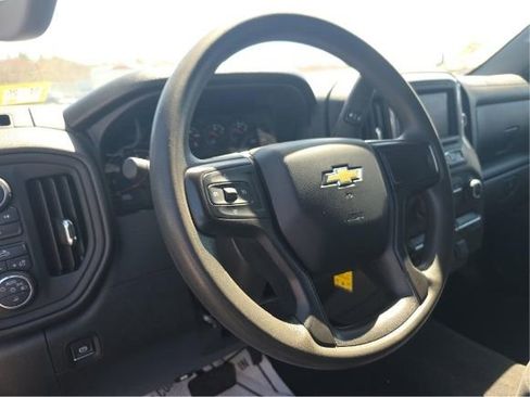 Used 2020 Chevrolet Silverado 2500 Custom w/ Custom Value Package AWD/4WD image 4