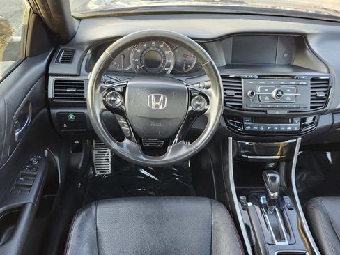 Used 2017 Honda Accord Sport Special Edition image 25