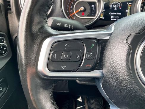 Used 2021 Jeep Wrangler Unlimited Sahara image 20