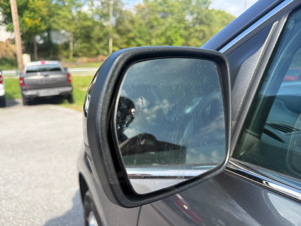 Used 2024 Ford Edge SEL AWD/4WD image 22