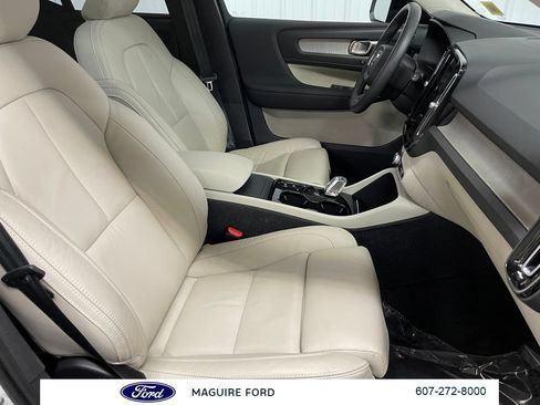 Used 2023 Volvo XC40 B5 Plus w/ Driver Assist Package AWD/4WD image 25