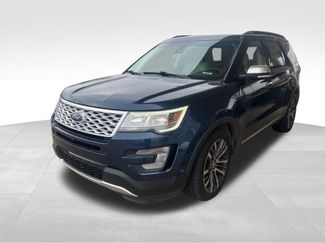 Used 2016 Ford Explorer Platinum video 2