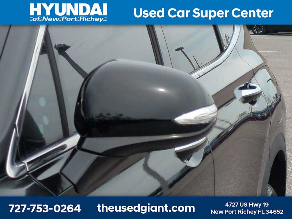 Used 2022 Hyundai Santa Fe SEL w/ Convenience + Premium Package AWD/4WD image 11