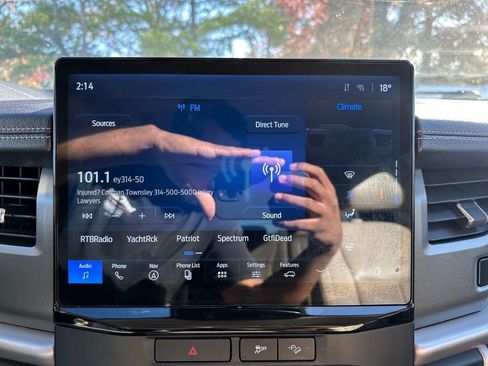 Used 2023 Ford Expedition Max XLT image 38