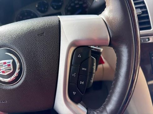 Used 2008 Cadillac Escalade AWD image 32