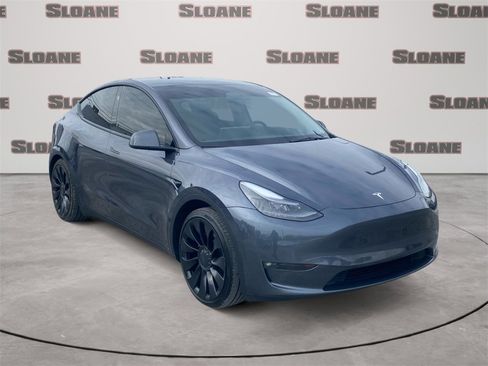 Used 2023 Tesla Model Y Performance image 7