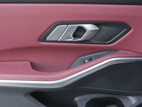 Certified 2023 BMW 330i xDrive Sedan w/ Driving Assistance Package image 30