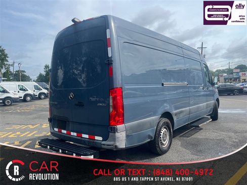 Used 2021 Mercedes-Benz Sprinter 2500 image 6