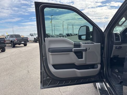 Used 2018 Ford F250 XLT image 27