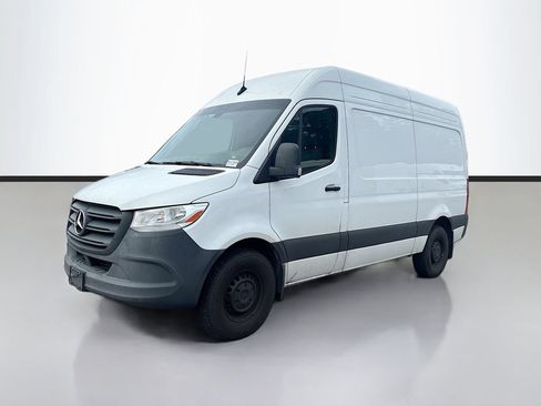 Used 2024 Mercedes-Benz Sprinter 2500 image 7