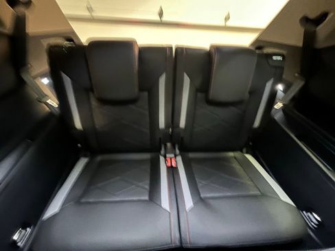 New 2026 Volkswagen Atlas Peak Edition AWD/4WD image 26