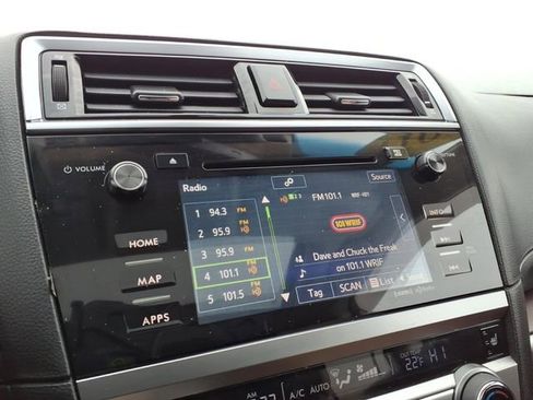 Used 2017 Subaru Outback 2.5i Touring image 18